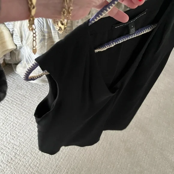 White House Black Market V-Neck Black Blouse Sleeveless - Picture 6 of 10